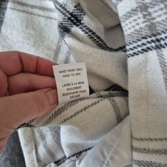 Shacket - Picture 8 of 11